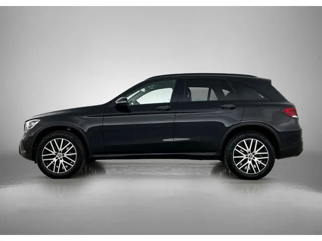 Mercedes-Benz GLC-klasse 300e 4MATIC Business Solution Luxury CAMERA | TREKHAAK | NAVI & CARPLAY