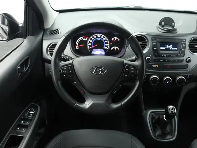 Hyundai i10 1.0i Comfort | Stoelverwarming | Cruise control | Stuurverwarming