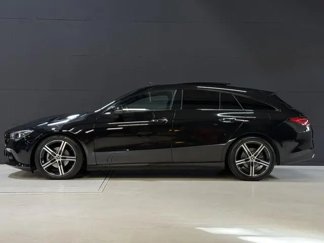 Mercedes-Benz CLA-klasse Shooting Brake 180 Luxury Line | Panoramadak | Leder | Camera | Sfeerverlic...