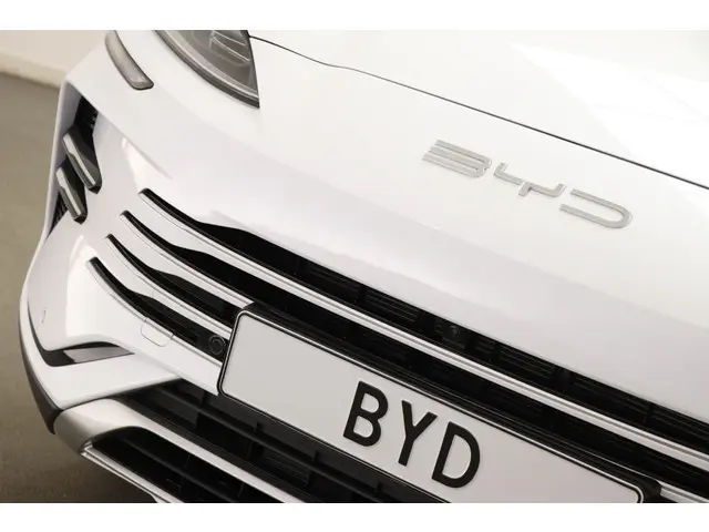 BYD SEAL U