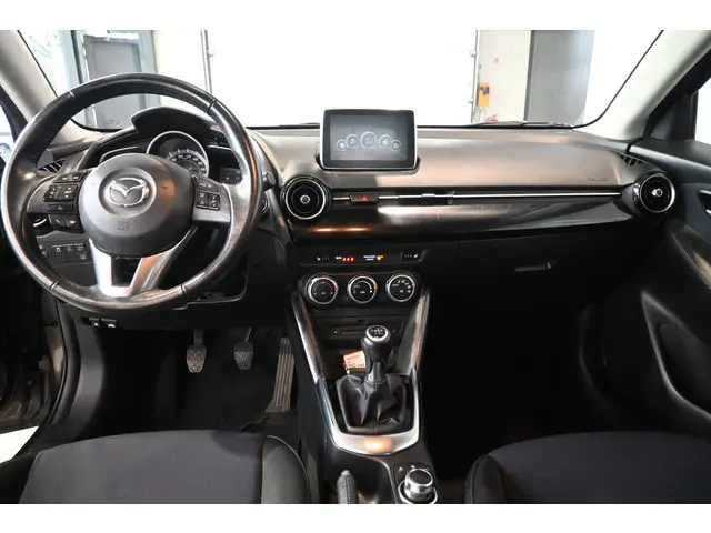 Mazda 2 1.5 Skyactiv-G GT-M Line Airco Navigatie Stoelverwarming Rijklaarprijs Inruil Mogelijk!