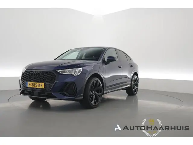 Audi Q3 Sportback 45 TFSI e S Line | Elek. Trekhaak | Camera | 20'' | Adapt. Cruise | NAV + CarPlay...