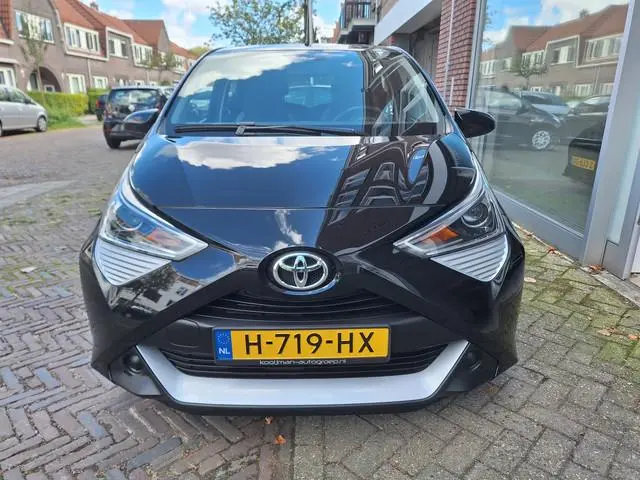 Toyota Aygo 1.0 VVT-i X-Play Limited 5Drs /Camera/Navi/Apple/Android/1e Eig/Garantie