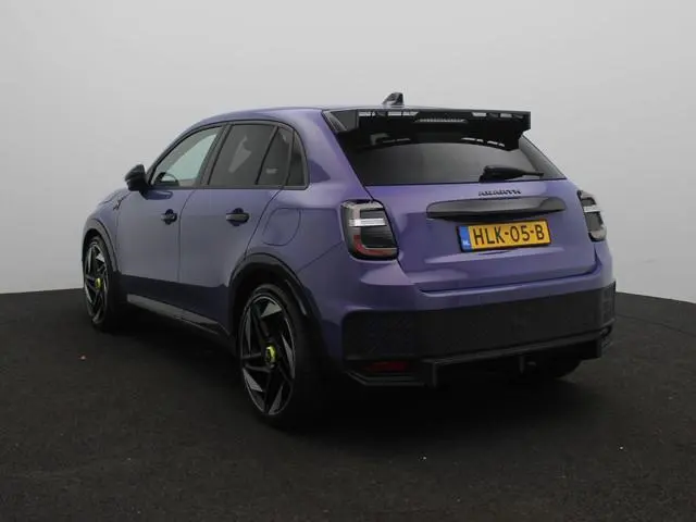 Fiat 600e Abarth Scorpionissima 54 kWh | Sabelt Kuipstoelen | Torsen Sperdifferentieel | 280PK | 20...