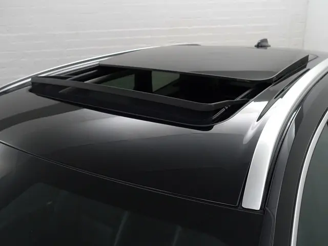 Volvo XC60 2.0 T6 Plug-in hybrid AWD Inscription- Facelift, Harman Kardon, Panoramadak, Head Up, Ele...