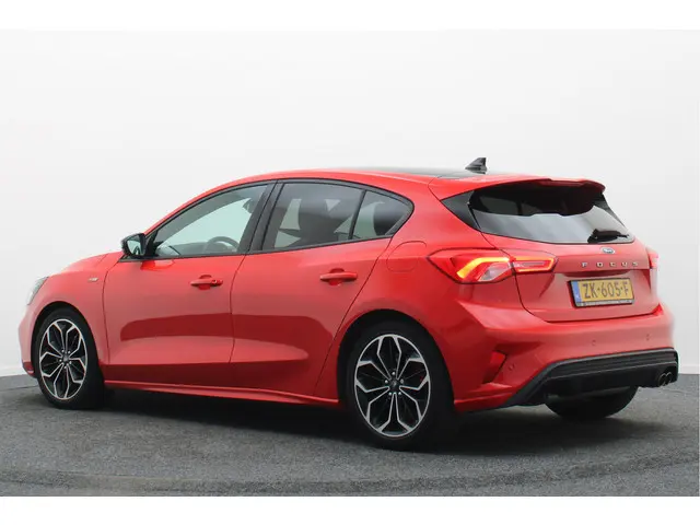 Ford Focus 1.5 EcoBoost ST Line Business Leer, B&O, Apple CarPlay, ACC, Keyless, 18" LM Velgen
