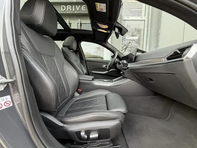 BMW 3-serie Touring 330e LCI High Ex. M-Sport Pro |Individual leer|Pano|H/K|Memory|19"|Trekhaak|Drav...