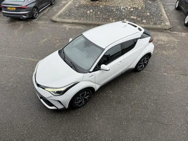 Toyota C-HR 1.8 Hybrid 1e EIGENAAR ADAPT CRUISE CAMERA LED NAVI ECC 18 INCH