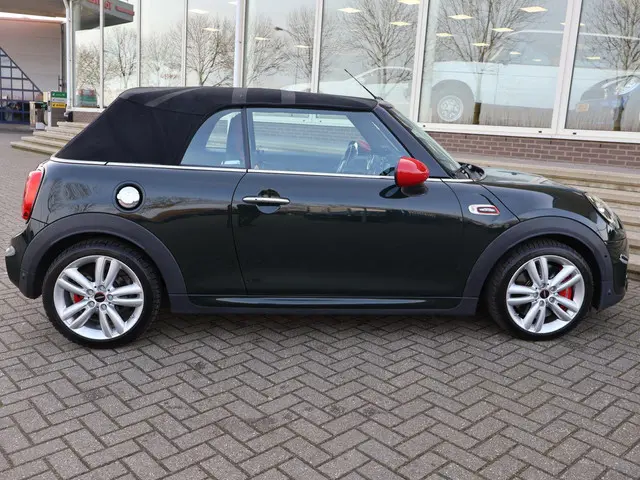 MINI Cooper Cabrio