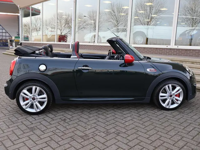 MINI Cooper Cabrio