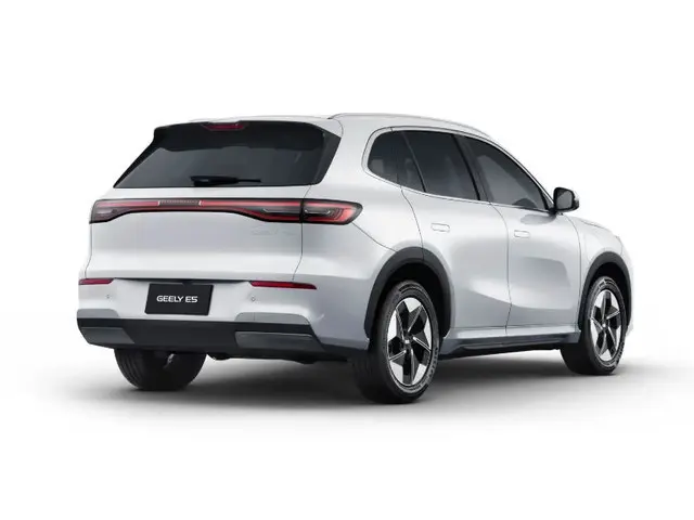 Geely E5