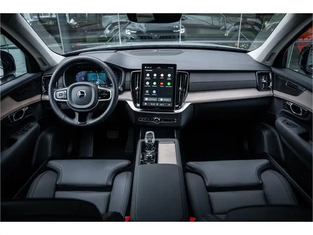 Volvo XC90 T8 Plus Dark Facelift Plug-in hybrid AWD ** HUD ** Panodak ** 360 camera ** H&K