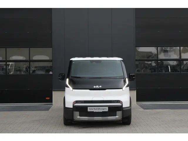 Kia PV5 L2H1 Plus 71.2 kWh 164pk - 416km WLTP - Stoel/Stuurverwarming - Keyless - V2L - Camera - ACC...