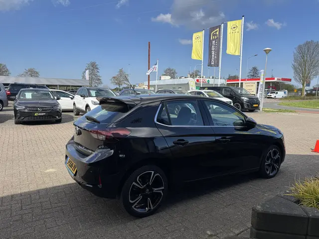 Opel Corsa 1.2 T Elegance Automaat 1e eigenaar NL auto | incl. garantie en beurt Carplay | LED | Cru...