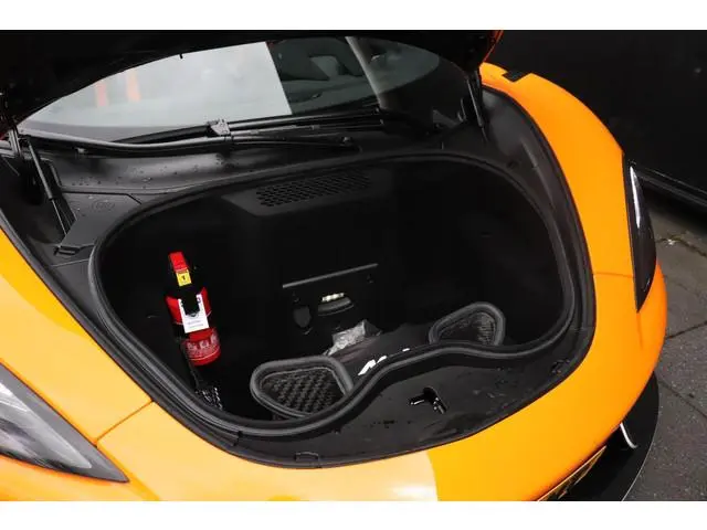 McLaren 620R