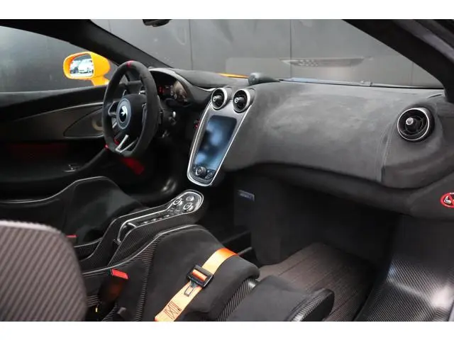 McLaren 620R