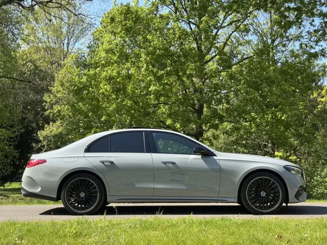 Mercedes-Benz E-klasse 300 de AMG Line Hyperscreen