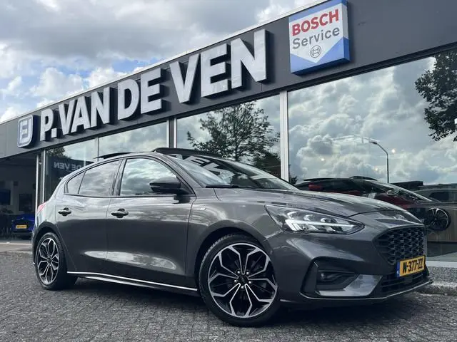 Ford Focus 1.0 EcoBoost ST Line Business 125pk/92kW 6-bak | Panoramadak | Dodehoek | Camera | B&O |...
