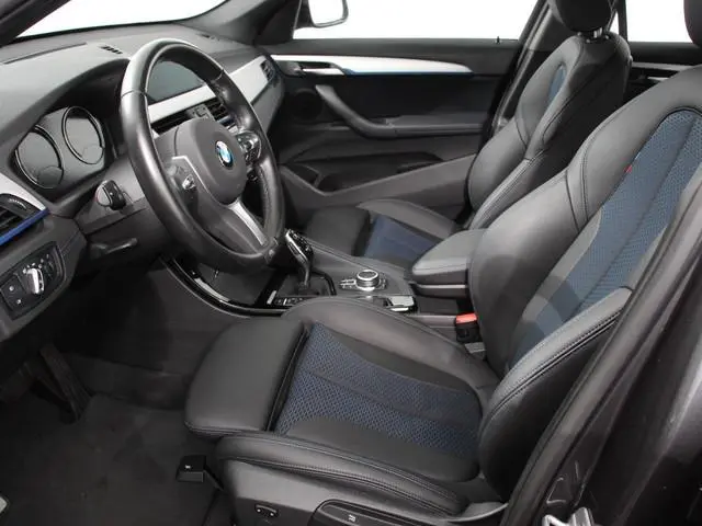 BMW X1 sDrive18i Automaat M-Sport Navigatie Cruise Control Stoelverwarming Elektrische achterklep Cl...