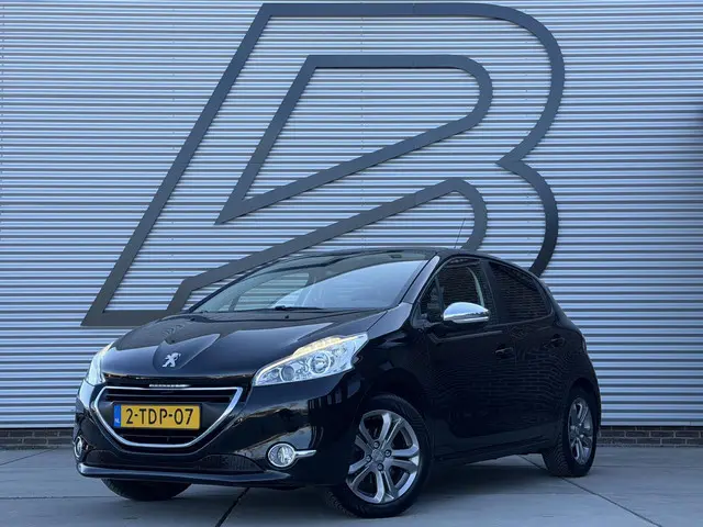 Peugeot 208 1.2 e-VTi Oxygo 2e Eigenaar|Navi|Airco|Cruise|Trekhaak|PDC|D-riem vv in 2022|Goed Onderh...