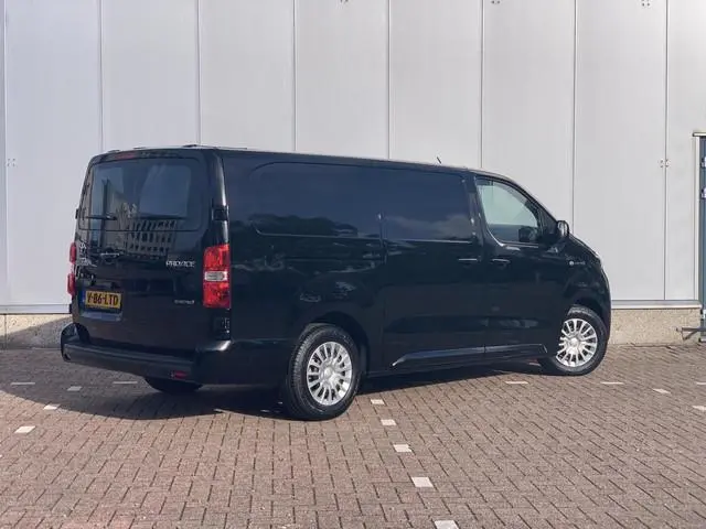 Toyota PROACE Electric Worker Professional Extra Range Long L2 75 kWh / Parkeersensoren / Apple Carp...