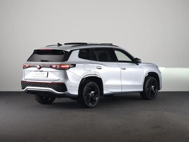 Volkswagen Tayron R-Line Edition 1.5 eHybrid 150 kW / 204 PK SUV 6 v Panoramadak | 360 camera | Head...