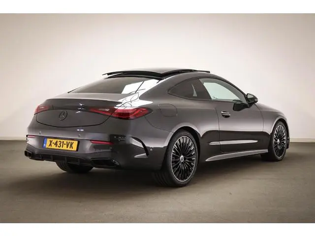 Mercedes-Benz CLE Coupé 200 AMG Line | PANORAMADAK | LEDER | DAB | APPLE | CAMERA | TREKHAAK