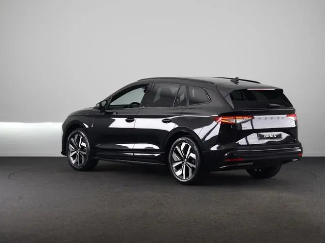 Škoda Enyaq 60 Sportline 204pk | Panoramadak | 20 inch | Sportstoelen | Adaptive Cruise | Blind Spot
