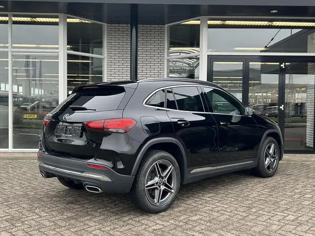 Mercedes-Benz GLA-klasse 250 e AMG | Panoramadak | Head-Up