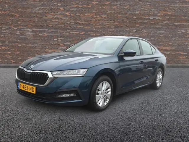 Skoda Octavia 1.0 e-TSI ECC LMV NAVI CRUISE