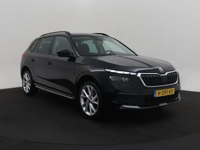 ŠKODA Kamiq 1.0 TSI Business Edition | Panorama | Winterpakket | VC | LED | Canton-Audio | Clima |...