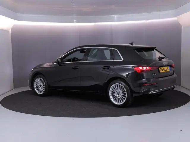 Audi A3 Sportback 30 TFSI Advanced edition 110 pk S-tronic | Navigatie | Parkeersensoren achter | LE...