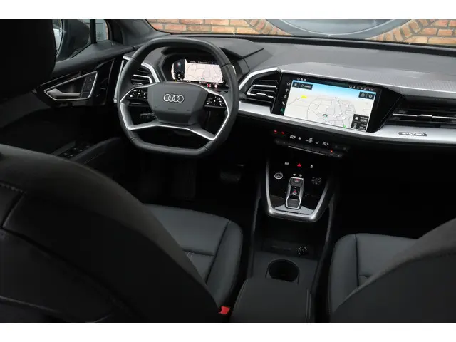Audi Q4 Sportback e-tron 45 Edition 82 kWh Trekhaak, ACC, Leder
