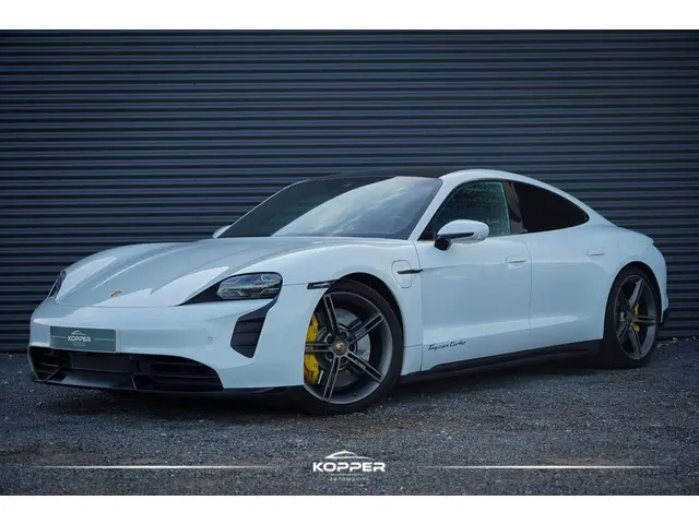 Porsche Taycan Turbo 93 kWh / 4Wiel Sturing / Pano / Passenger Display / Coated Brakes / Incl BTW