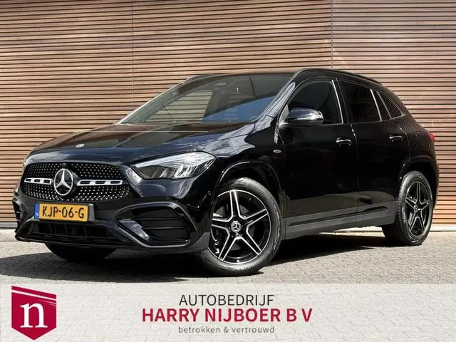 Mercedes-Benz GLA-klasse 250 e Business Solution AMG Black Optiek / Sfeerverlichting / Stoelverwarmi...