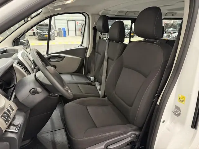 Renault Trafic Passenger 1.6 dCi Grand Zen Energy 9persoons PERSONENBUS Incl. BTW/BPM Airco Navi Cru...