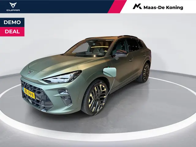 CUPRA Terramar 1.5 TSI e-Hybrid Tribe Edition 272PK l Panoramadak l HD Led Matrix Verlichting l Wegk...