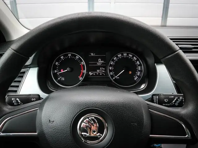 ŠKODA Fabia Combi 1.2 TSI | Airco | Lichtmetaal | Trekhaak | 