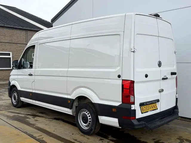 Volkswagen Crafter 2.0 TDI 140PK Nieuw Model! L3H3 Camera Climate control Carplay Parkeersensoren v+...