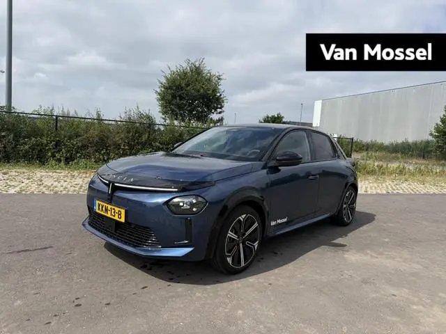 Lancia Ypsilon 54 kWh | Demo | Voor + Achter Parkeercamera | Adaptive Cruisecontrol | S.A.L.A. Pro M...