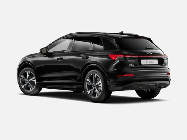 Audi Q4 e-tron 45 quattro S Edition Competition 286 PK · Assist. pakket plus · Comfortpakket · Trekh...