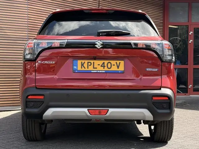 Suzuki S-Cross