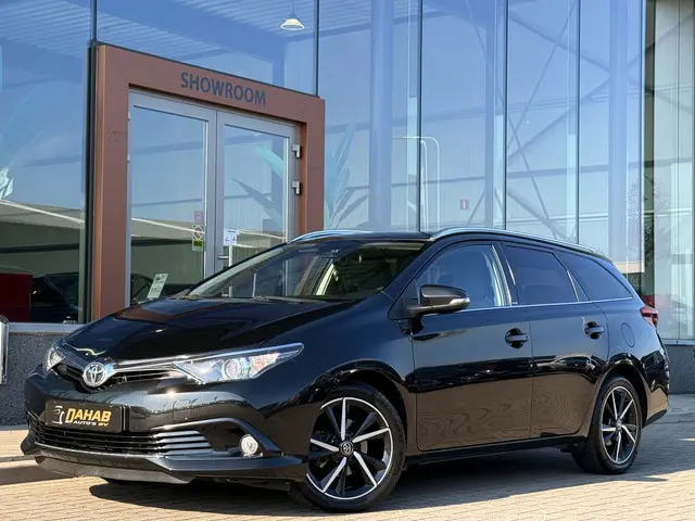 Toyota Auris 1.2 T | Cruise | Stoelverwarming | Lane Assist | Bluetooth | Navigatie | Achteruitrijca...