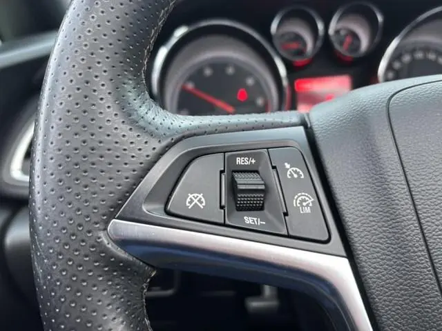 Opel Cascada