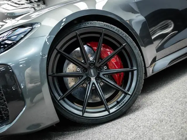 Audi A5 Avant RS 5 e-hybrid quattro Vol uitgevoerde RS5 Daytona grey met Vossen 22 inch!!!!