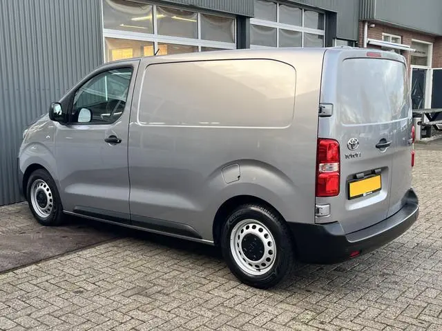 Toyota ProAce 1.5 BlueHDI Worker Marge BTW en BPM vrij!! Airco Cruise controle Navigatiesysteem 2-Pe...