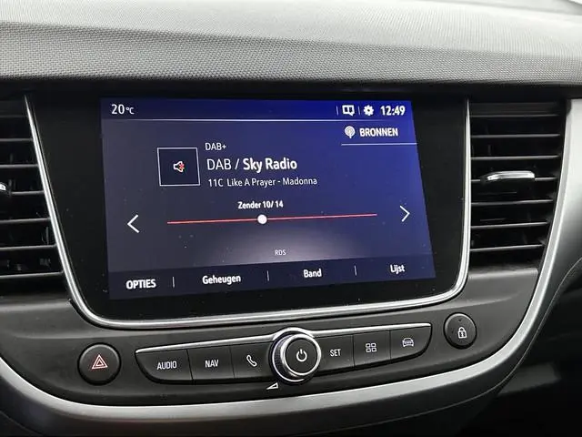 Opel Crossland X