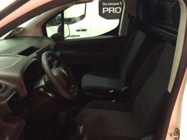 TOYOTA Proace City 1.5 D-4D 100pk Cool Comfort *EX BTW/BPM *Direct Leverbaar!