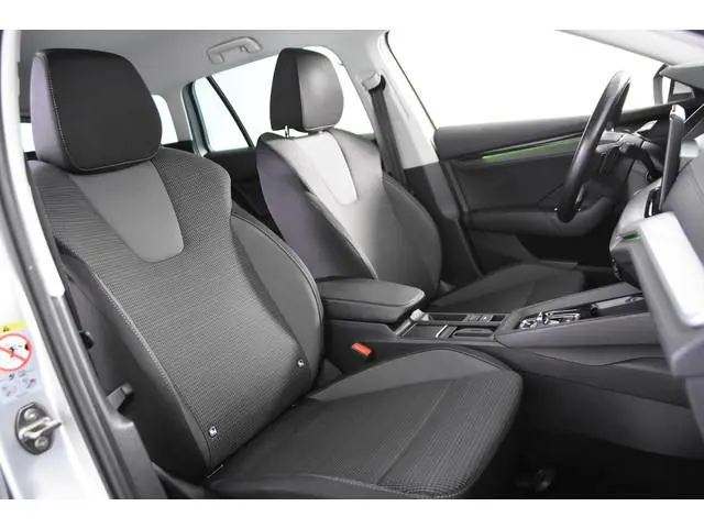 ŠKODA Octavia Combi e-TSI Ambition DSG *1ste eigenaar*Navigatie*Stoelverwarming*Trekhaak*
