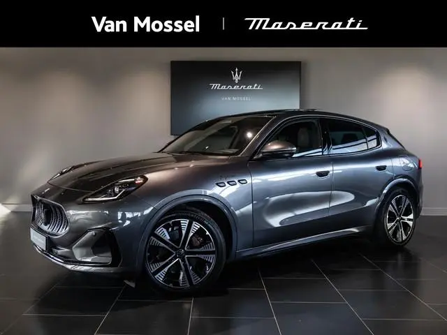Maserati Grecale AWD Folgore 105kWh 550 pk | AWD | Panoramadak | Stoelventilatie | Stoel- en Stuurve...